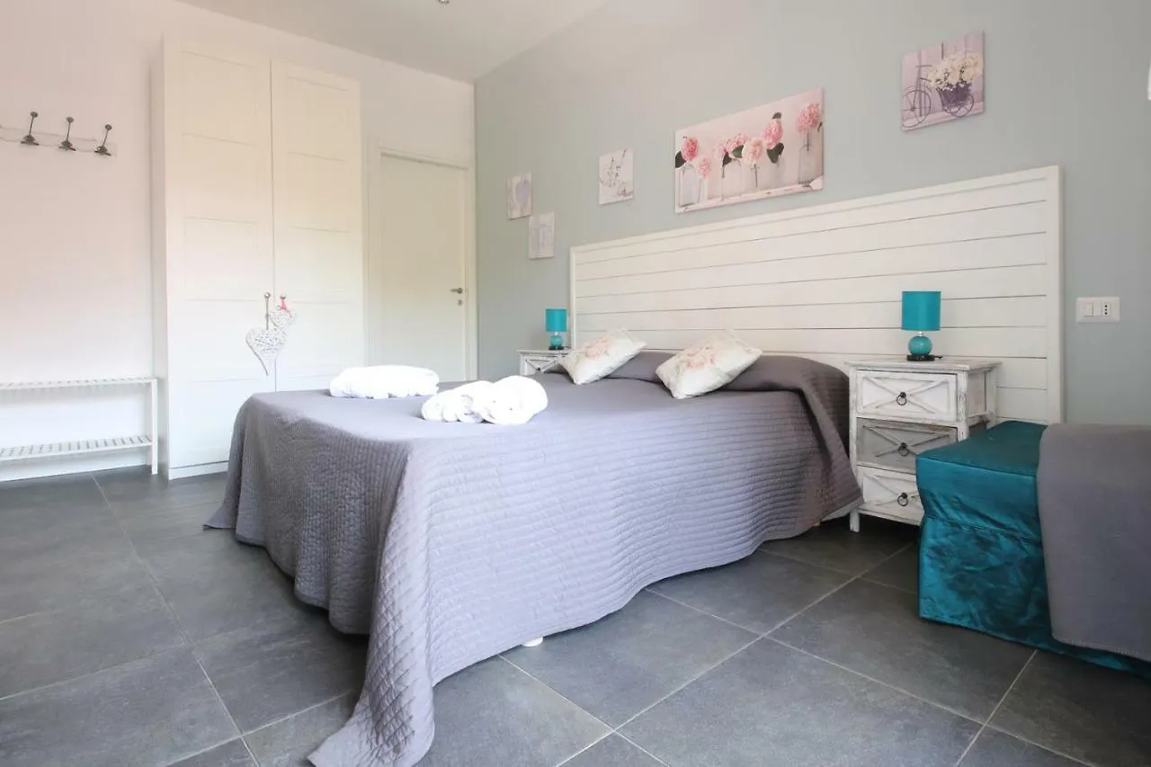 Le Cupole Bed & Breakfast Rome 2*,